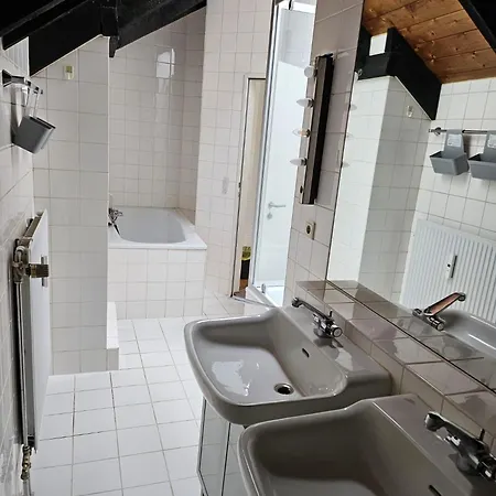 Paradies 1 شقة بون