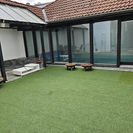 Apartment Paradies 1 *